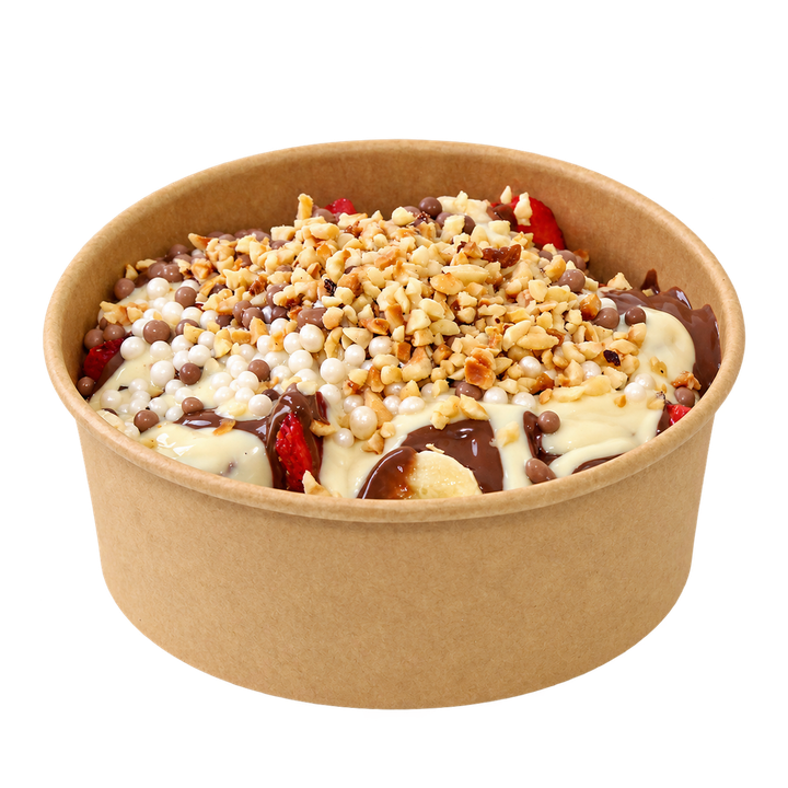 Classic pancake bowl; çikolata, meyve ve fındık parçalarıyla